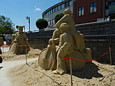 Sochy z písku v Písku, náplavka řeky Otavy u Kamenného mostu 03, zdroj: Město Písek, odbor školství a kultury