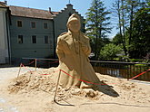 Sochy z písku v Písku, Švejk u Městské elektrárny, zdroj: Město Písek, odbor školství a kultury